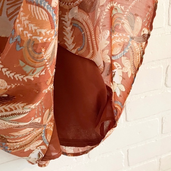 Revolve x Joie Blouse Rust Orange Metallic Floral High Neck Flounce shoulder XS - Picture 13 of 13